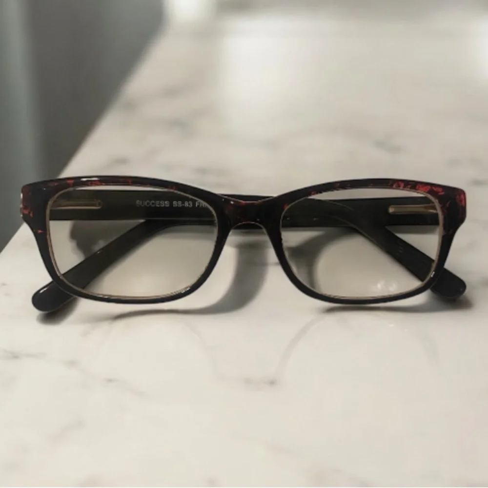 Success Red/Black Tortoise Shell Glasses